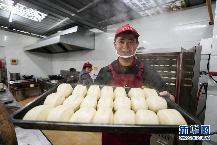 “爱心食堂”暖人心