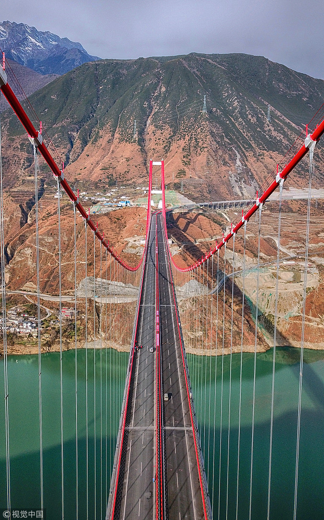 “川藏第一桥”完成最后“体检” 雅康高速全线计划年底试通车