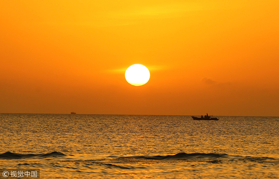 海南三亚：冬至将至 海边夕阳美