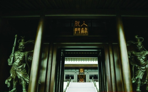李嘉诚15亿捐建寺庙 内设防弹安全房