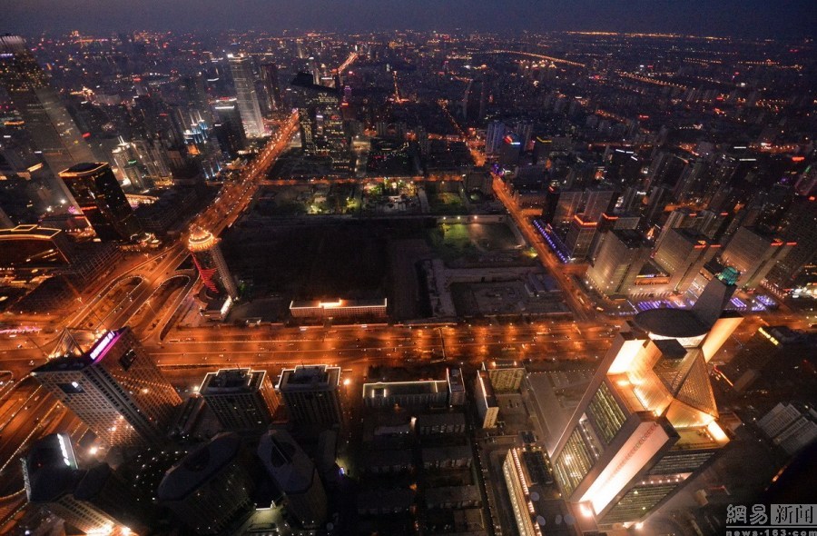 攝影師航拍北京除夕夜景 車輛稀少如空城[7]- 中國日報網