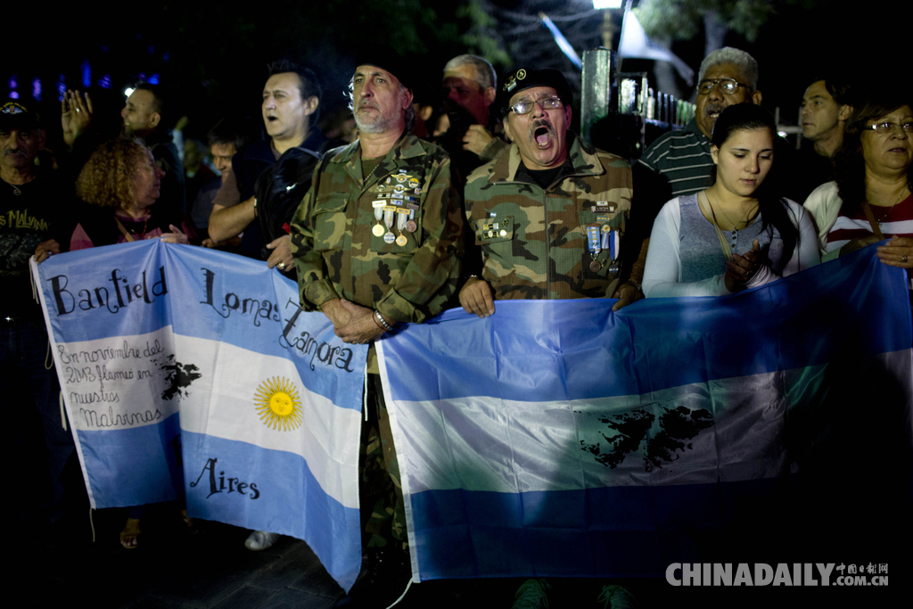 阿根廷纪念马岛战争33周年 总统出席仪式悼念亡者