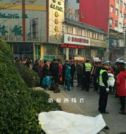 洛阳1名行人闯红灯不满被罚刺伤多名交警