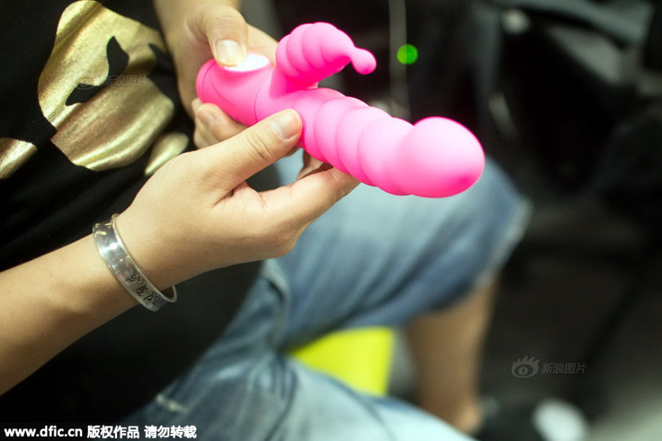 东莞成人用品生产车间 物品逼真令人脸红